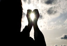 狼队客场大胜西汉姆联，保持不败纪录